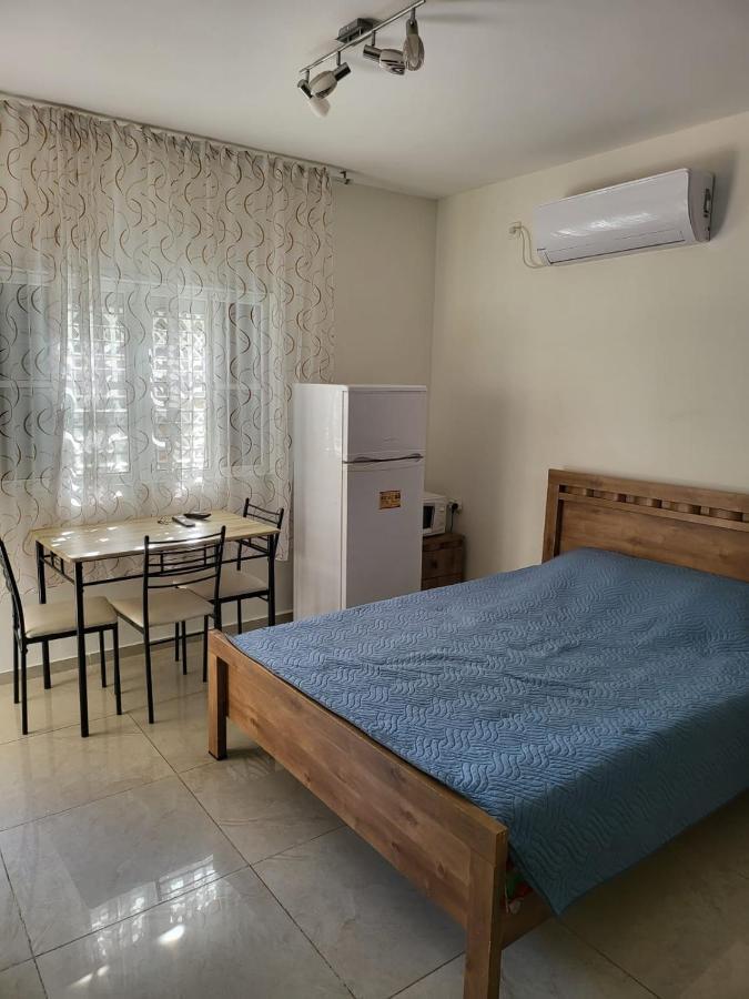 Guest House Ashdod-Beach Bagian luar foto