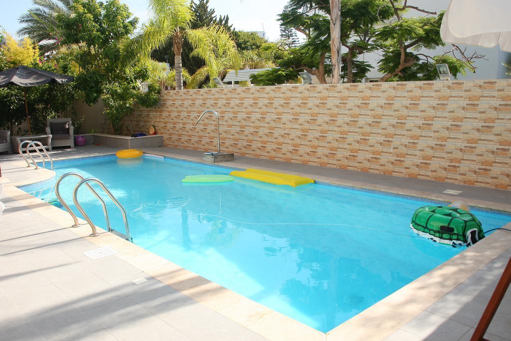 Guest House Ashdod-Beach Bagian luar foto