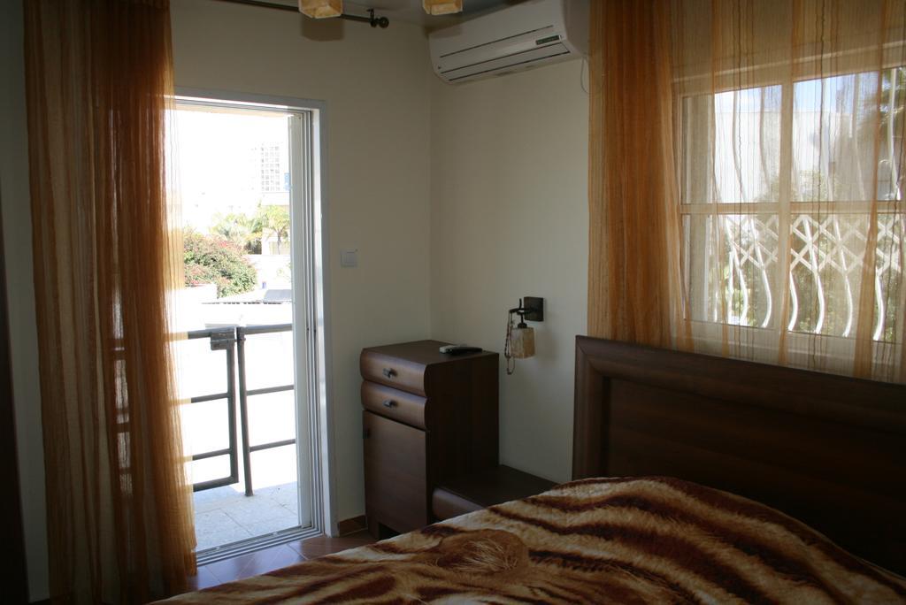 Guest House Ashdod-Beach Bagian luar foto