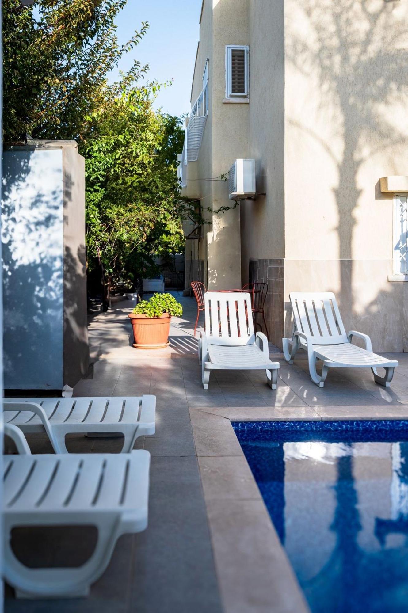 Guest House Ashdod-Beach Bagian luar foto