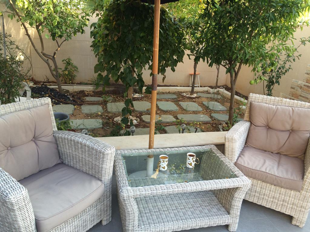 Guest House Ashdod-Beach Bagian luar foto