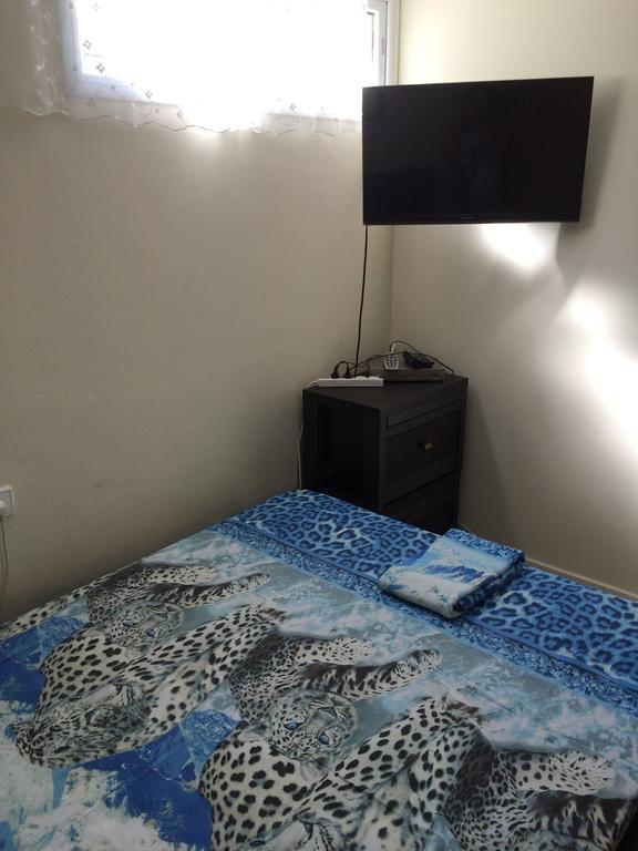 Guest House Ashdod-Beach Bagian luar foto