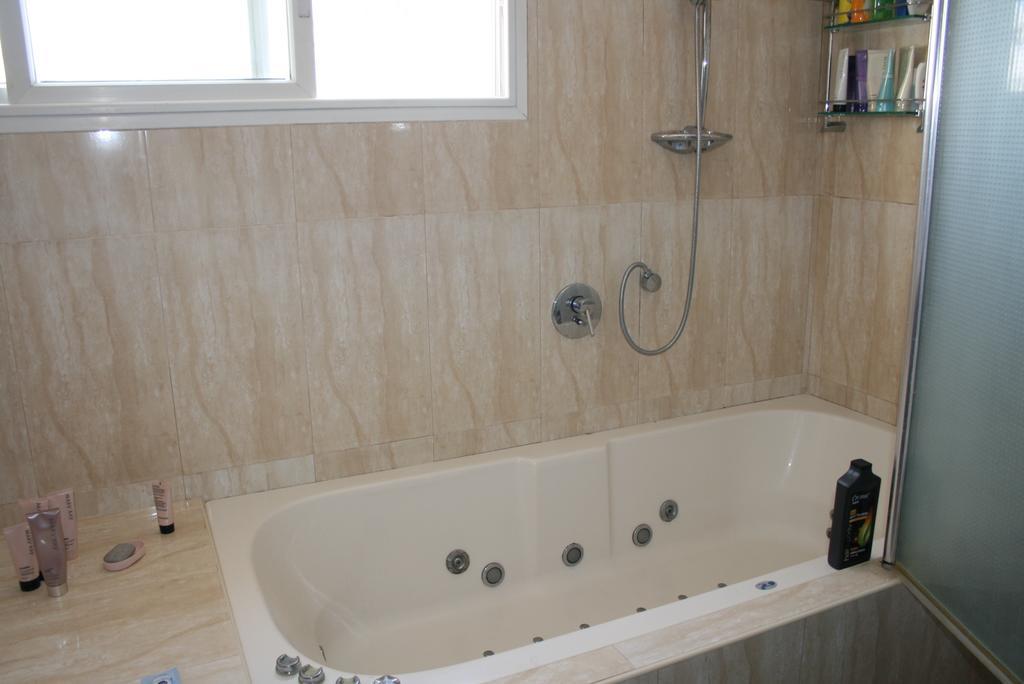 Guest House Ashdod-Beach Bagian luar foto